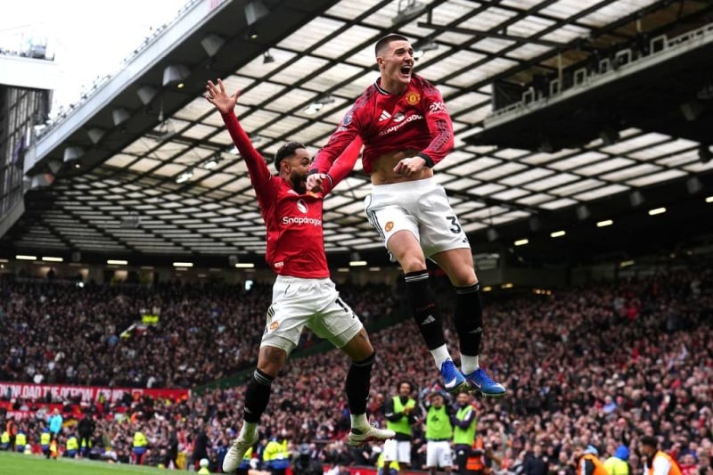 Bruno Fernandes closes in on Premier League assists record as Man United beats Aston Villa 3-1