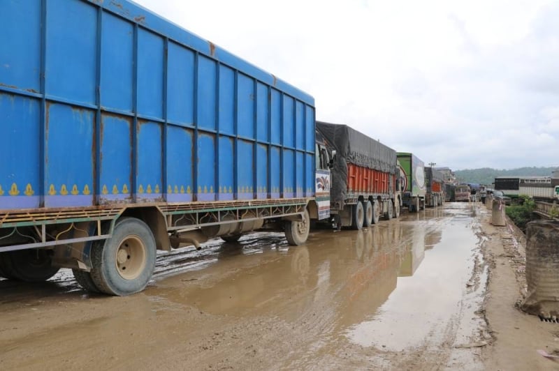 Traffic halted on Narayangadh–Butwal section due to slippery road