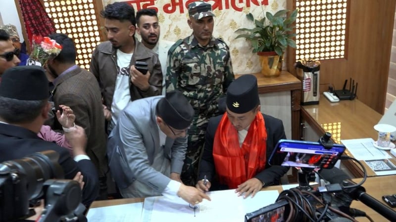 Home Minister Gurung vows zero tolerance on corruption, simplified service delivery