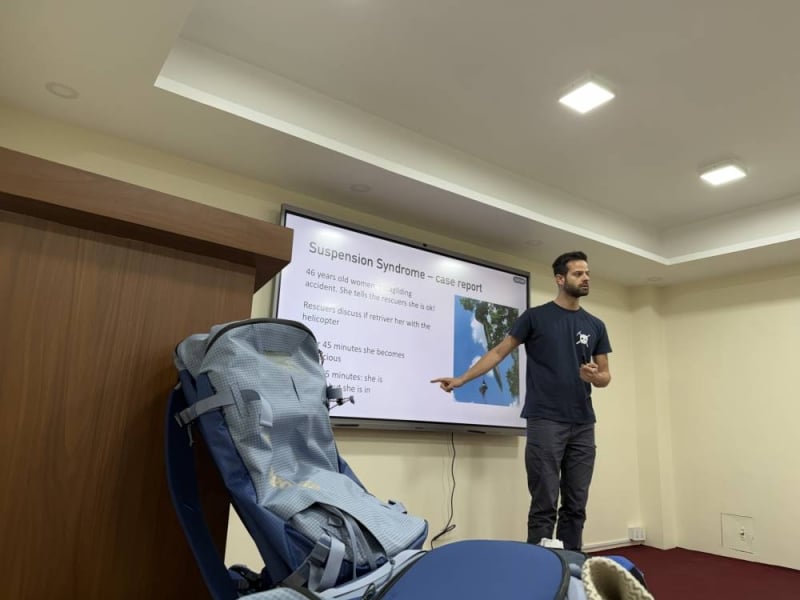 Training for survival: High-altitude medicine reaches Himalayan guides and porters