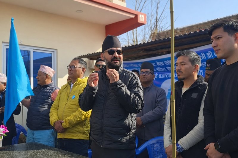 कांग्रेस त्यागेर रास्वपामा छिरे कीर्तिमानी मिङ्मा, बालेनले भने- ‘अब संखुवासभाको विकास असल उम्मेदवारबाट’