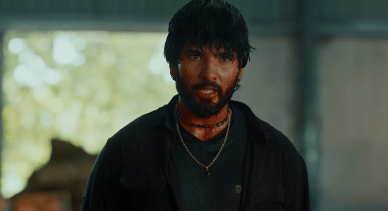 ‘परिवर्तन’ ट्रेलर समीक्षा : ‘एक्सन’को नाममा हिंसाको अतिरञ्जना, करिश्माको सुधारिएको एक्टिङ