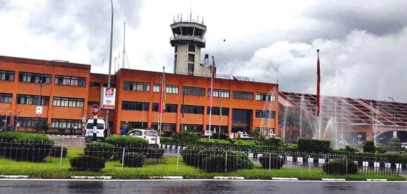 सात देशका उडान रद्द, यात्रु अलपत्र