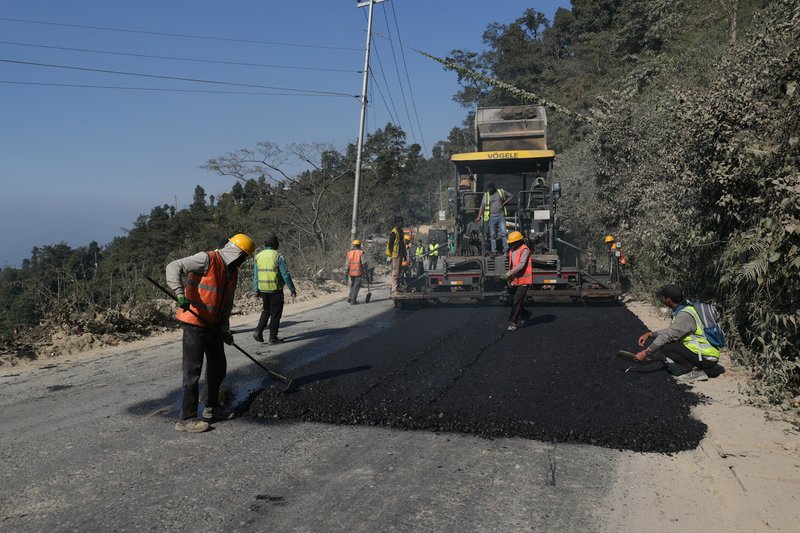 ३ वर्षमा नागढुङ्गा–मलेखु सडकको काम ३७ प्रतिशत मात्र , ६ महिना म्याद थप