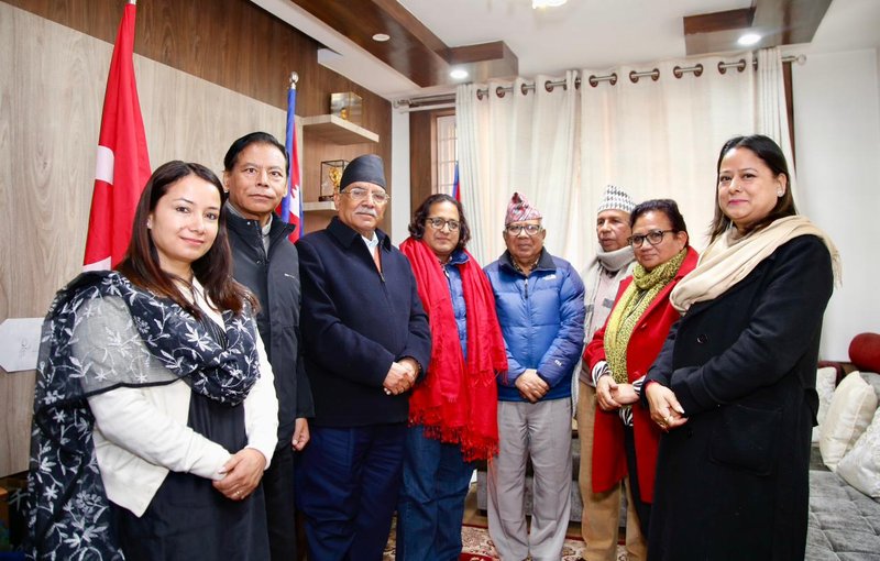 लेखक तथा नागरिक अभियन्ता युग पाठक ‘नेपाली कम्युनिस्ट पार्टी’ प्रवेश