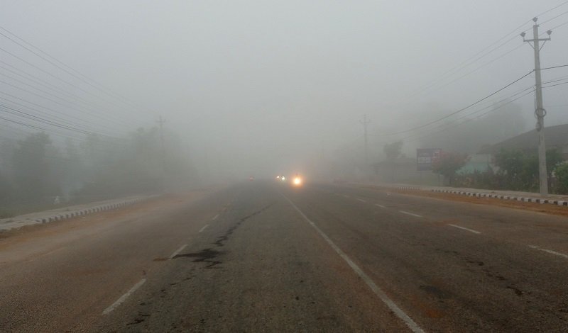 तराईमा बाक्लो हुस्सु र कुहिरो केही दिन लम्बिने : जनजीवन प्रभावित हुन नदिन सावधानी अपनाउन आग्रह