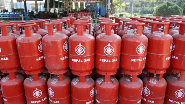 Department finds 6,377 gas cylinders stored to create artificial shortage